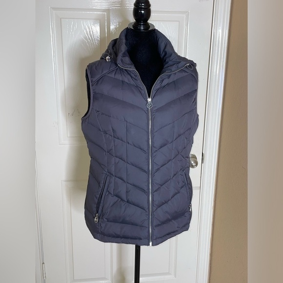 Michael Michael Kors Women Black Quilted Puffer Vest Down Fill Large Nylon‌‌‌‌‌ - Picture 3 of 10